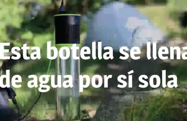 VIDEO: La increíble botella de agua que se llena por sí sola